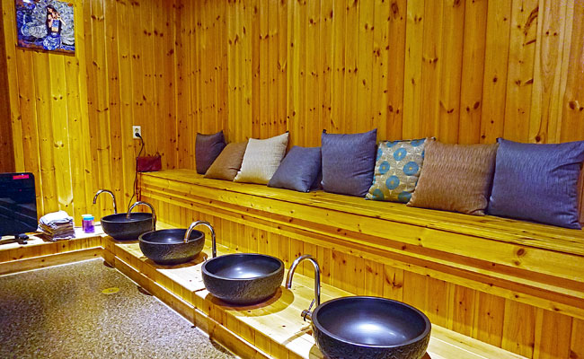 경주의 발 마사지숍 ‘토이발관리’ 