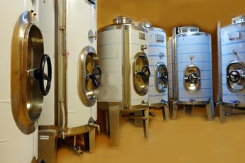 예인화원 와이너리 발효실