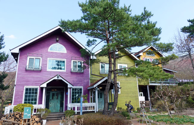 우드페커 건물 외부