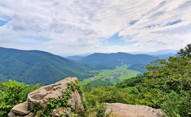 경주 단석산 화랑의 언덕 명상바위