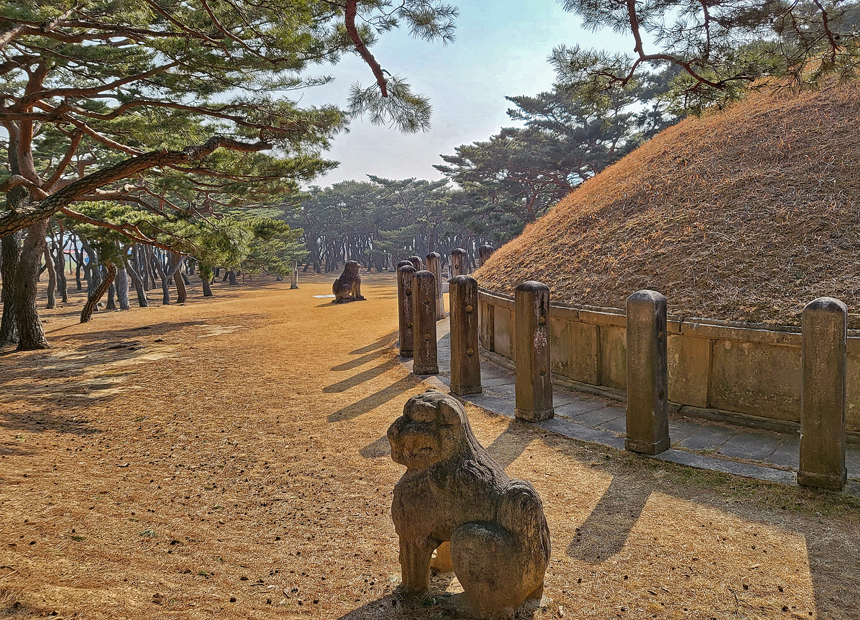 아름다운 흥덕왕릉의 갖춤새