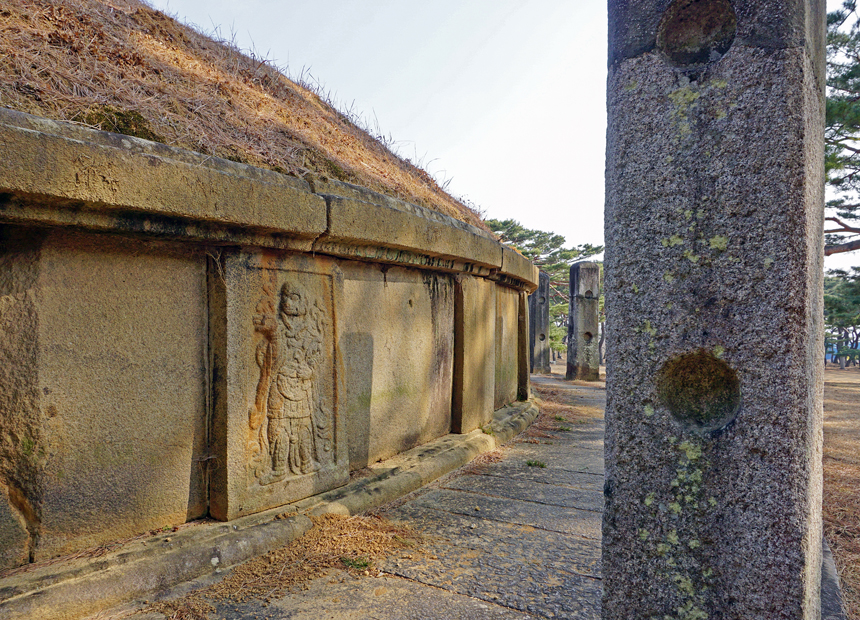 흥덕왕릉 구석구석