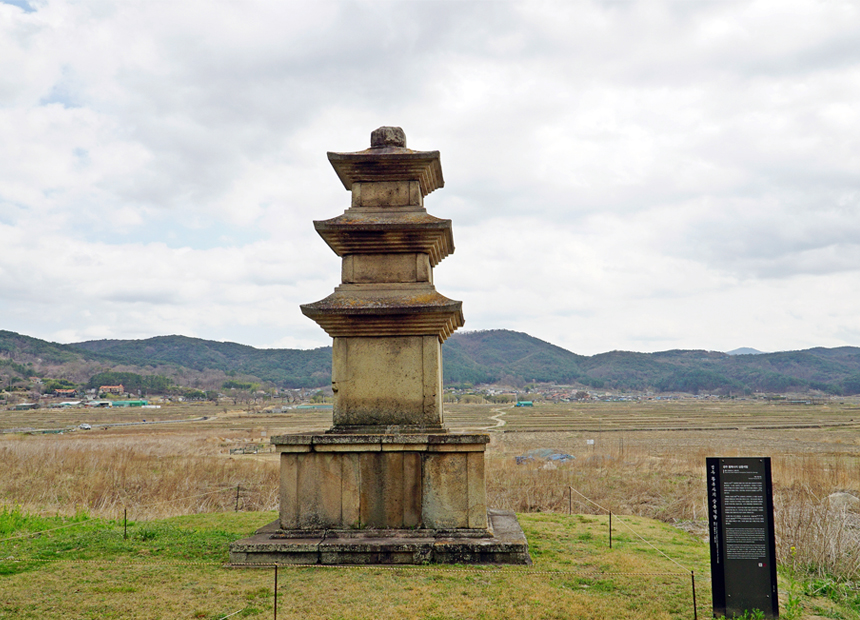 황복사지 삼층석탑