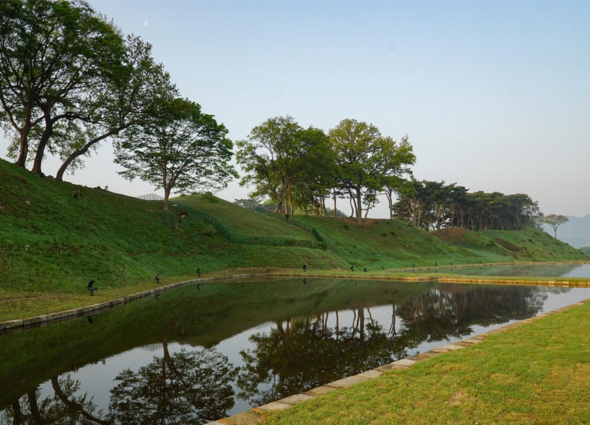 경주 월성 해자 탐방로