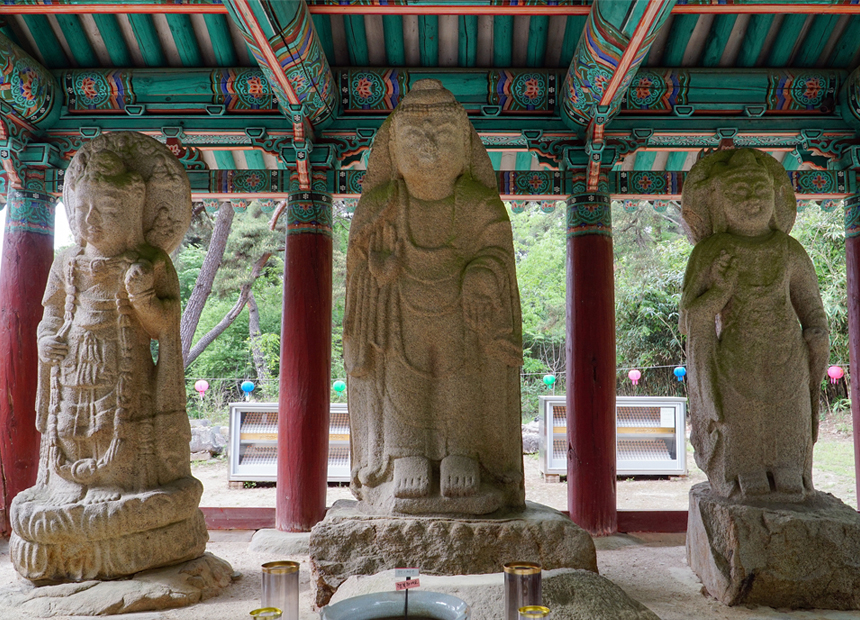 경주 배동 석조여래삼존입상