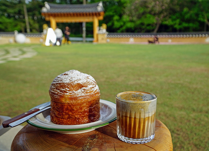 경주 동남산 카페 ‘브로스커피’