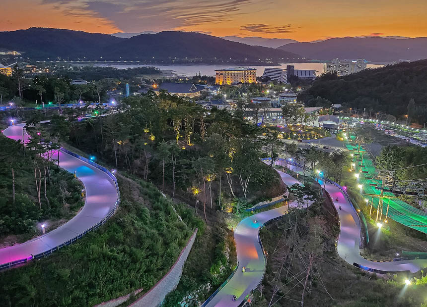 경주 루지월드 전망대의 뷰