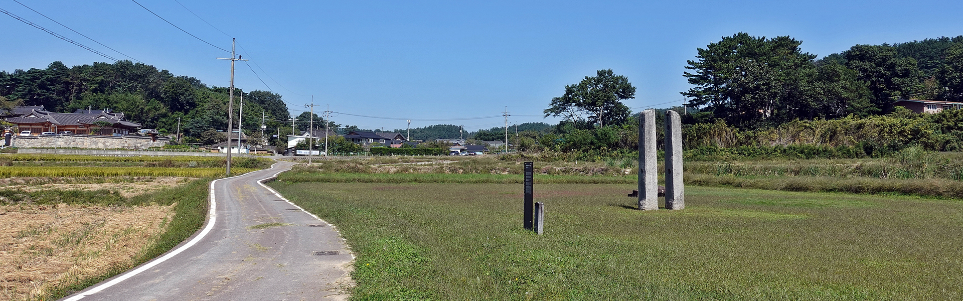한적하여 거닐기 좋은 ‘삼릉 가는 길