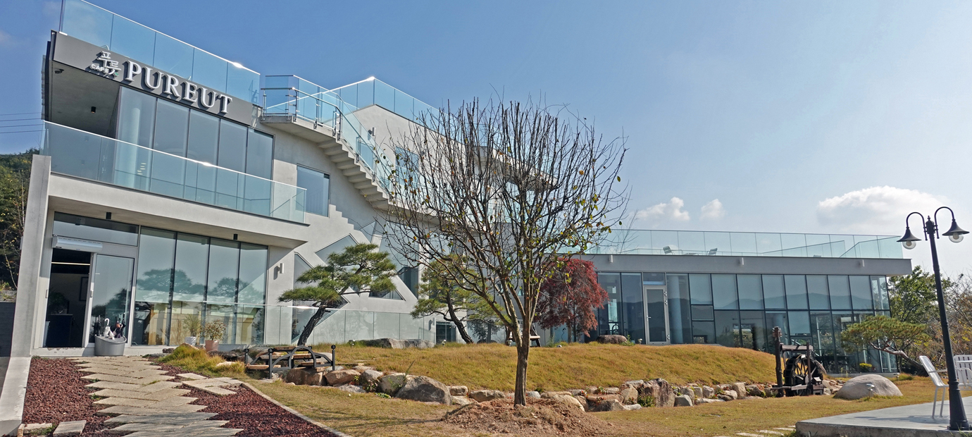 브런치카페 푸릇