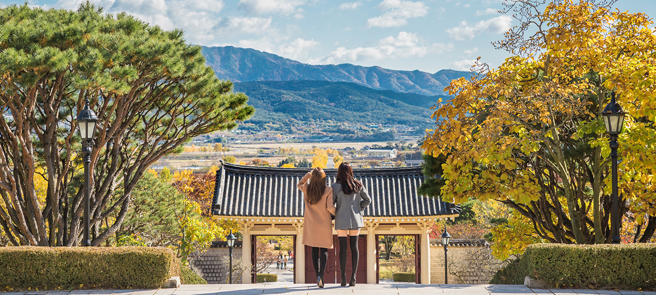 동남산 통일전