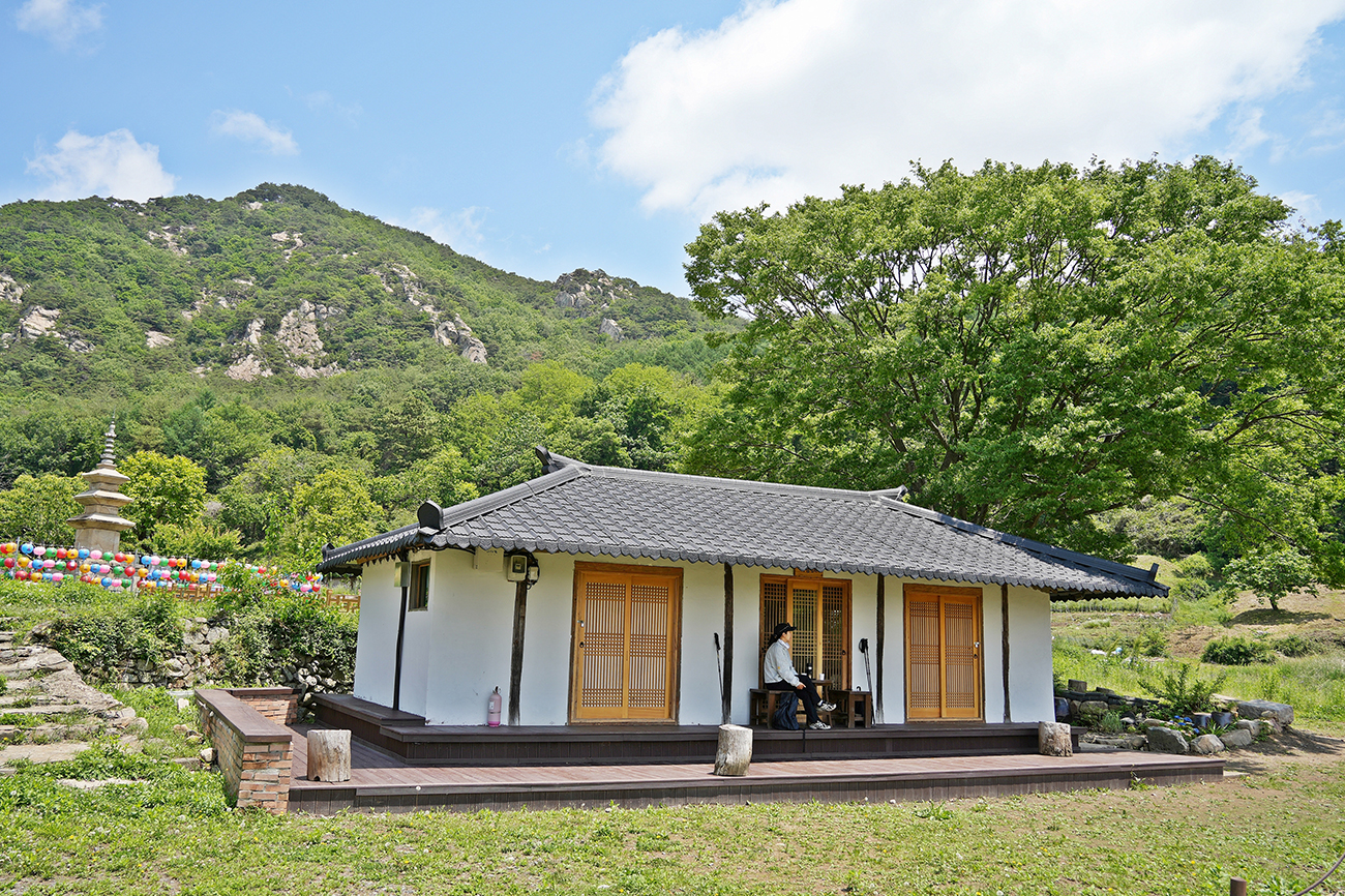 천룡사지와 남산 풍경