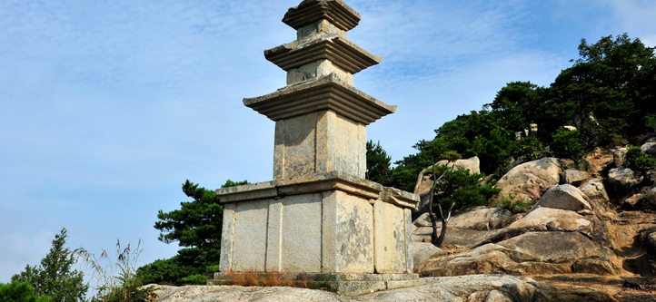 용장사지석탑 이미지