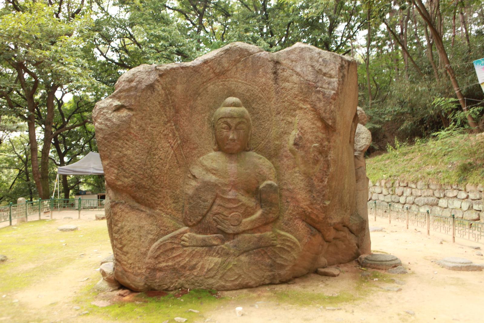 경주굴불사지석조사면불상3