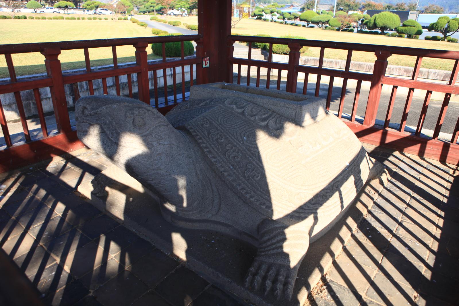 경주서악동귀부2