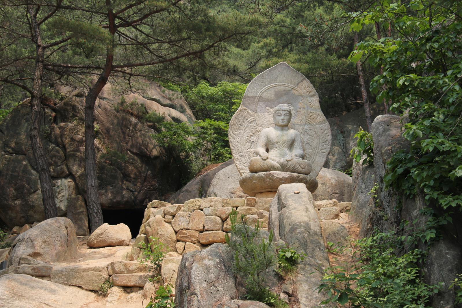 삼릉계석불좌상2