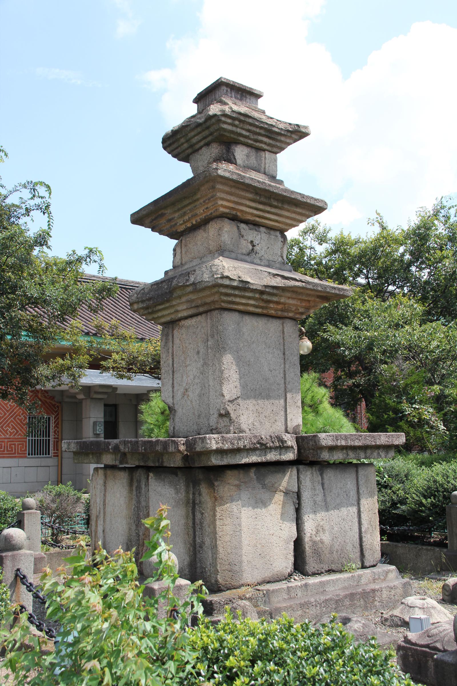 황오동삼층석탑7