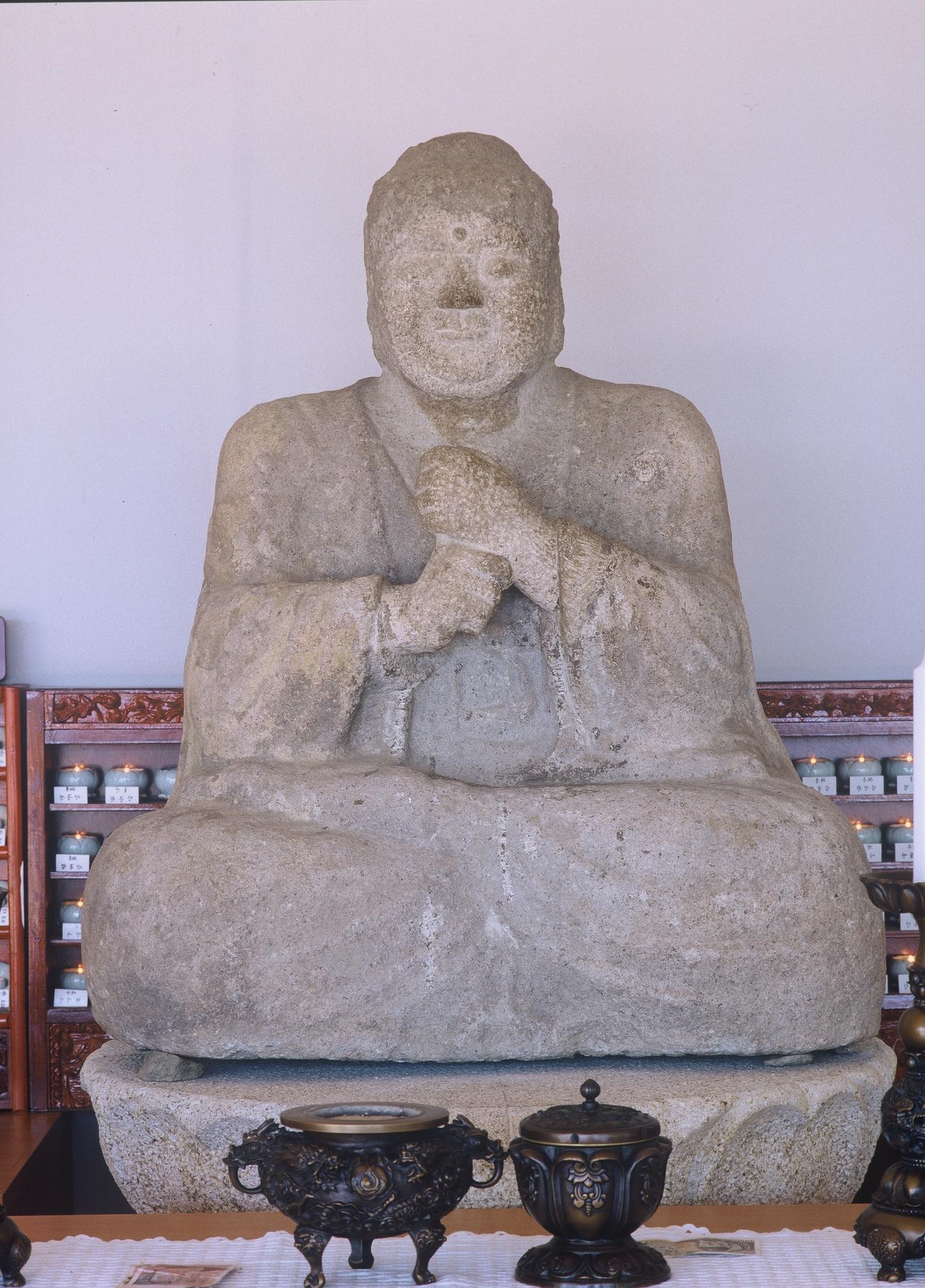감산사석조비로자나불좌상3
