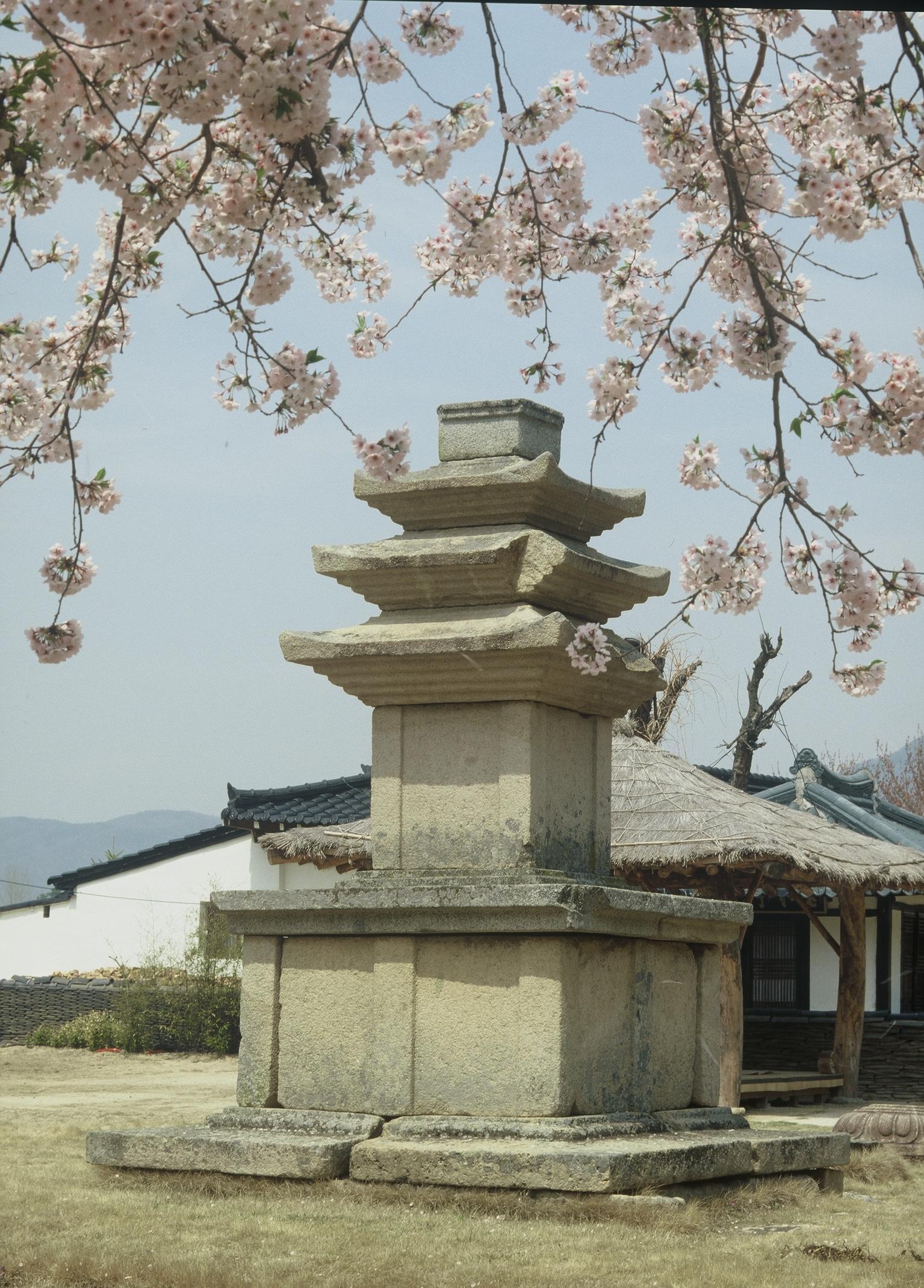 감산사지삼층석탑3