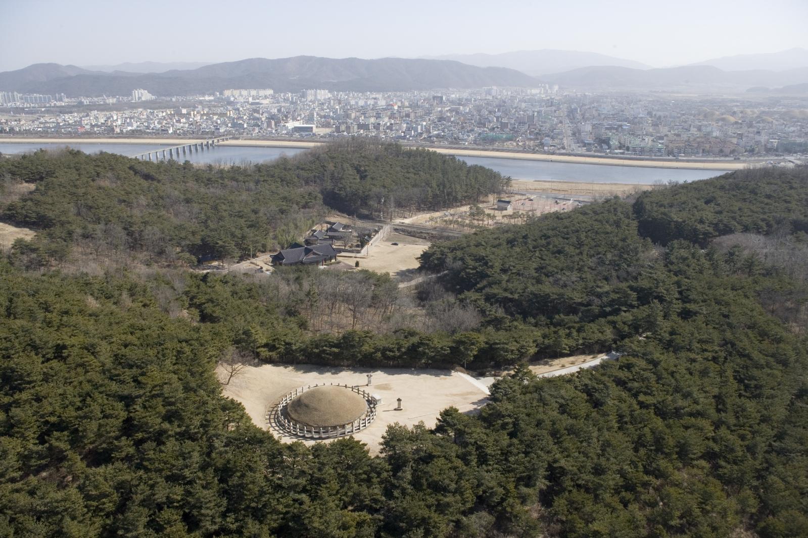 김유신장군묘 항공사진