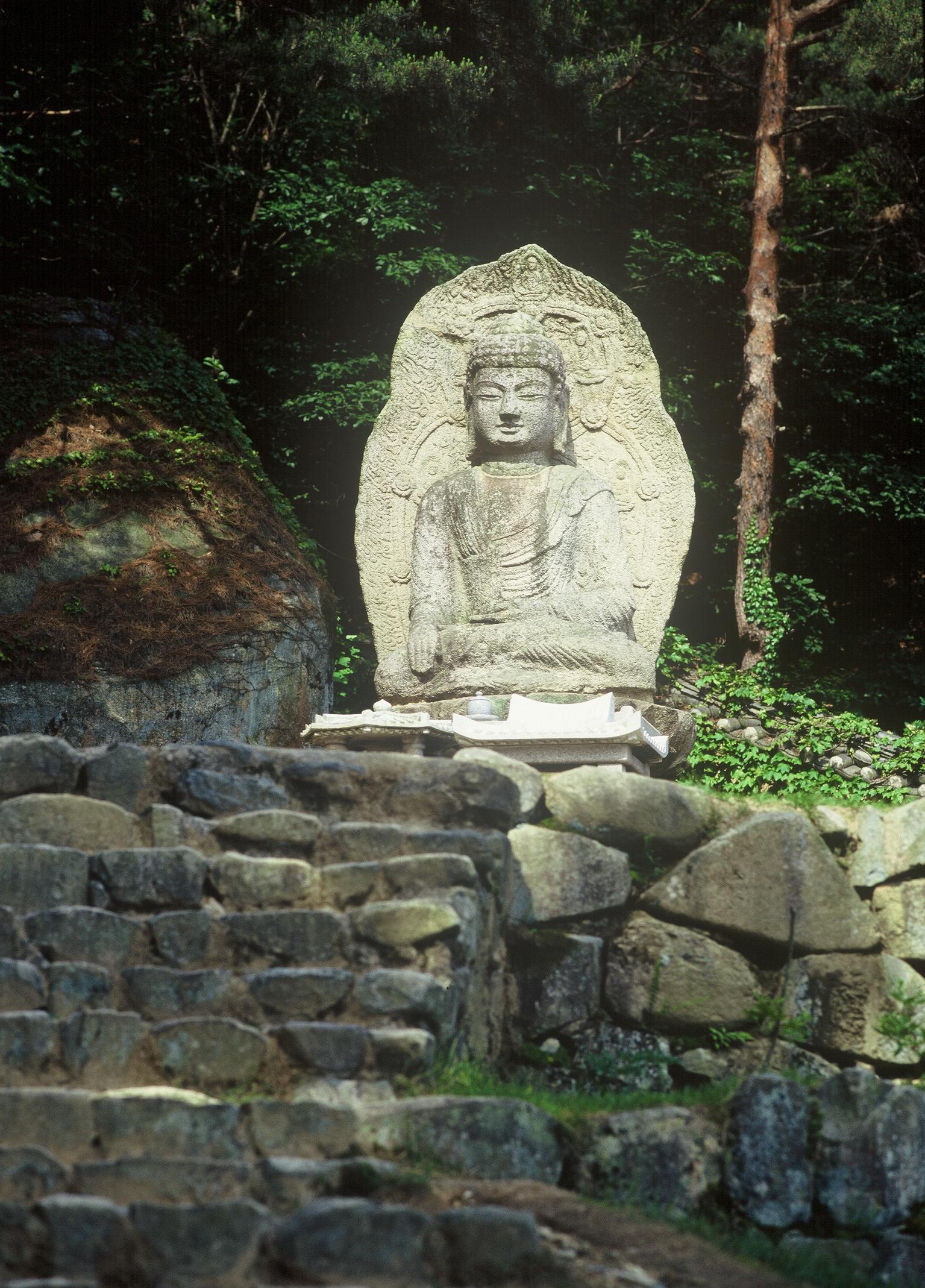 남산용장사곡석불좌상