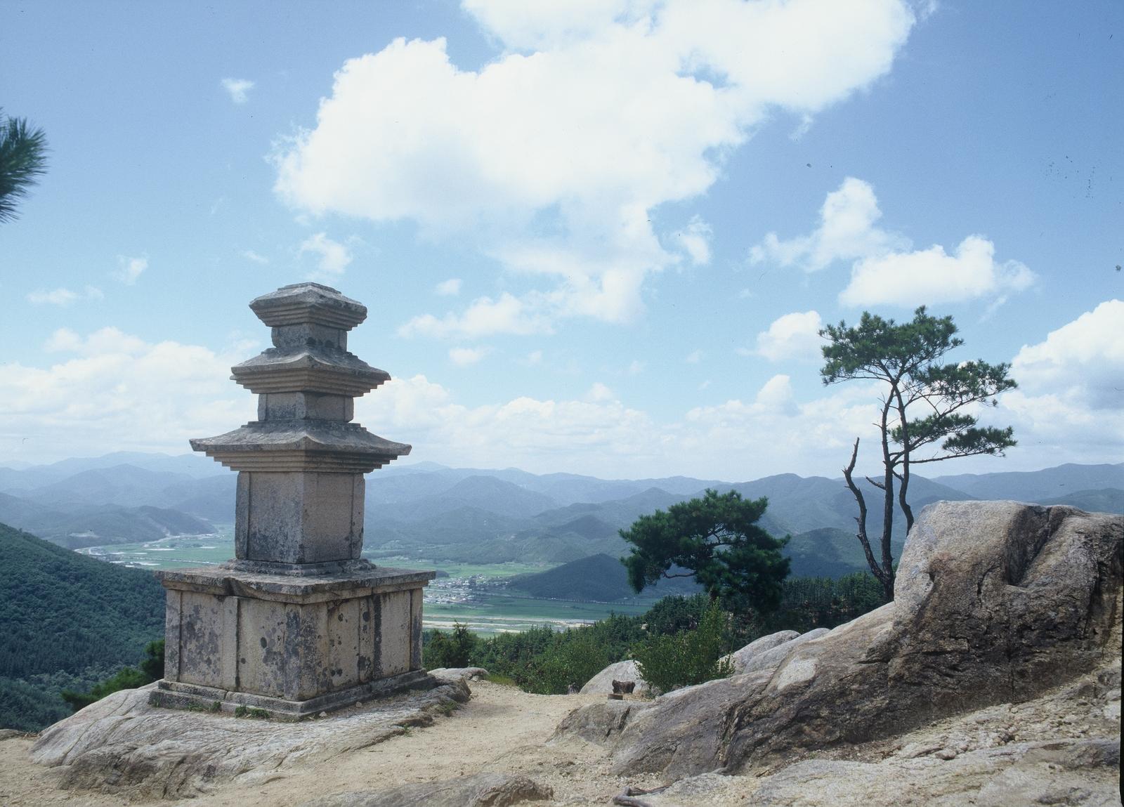 남산용장사곡삼층석탑4