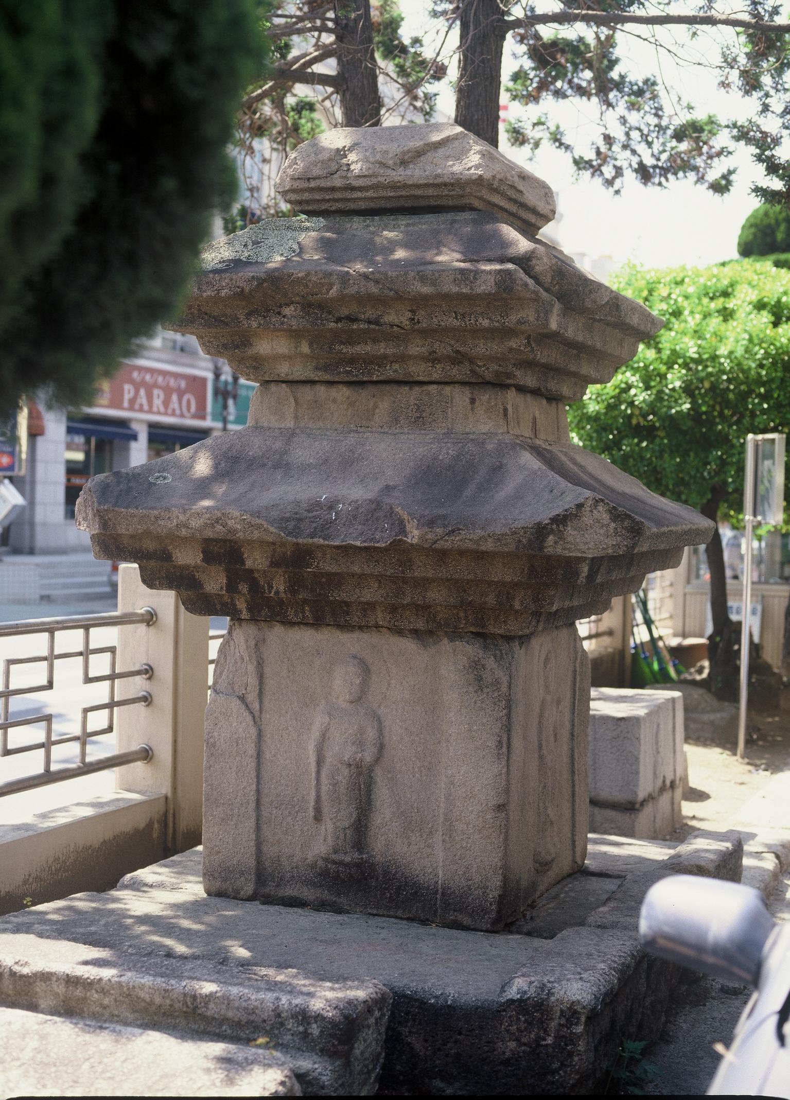 동부동삼층석탑4