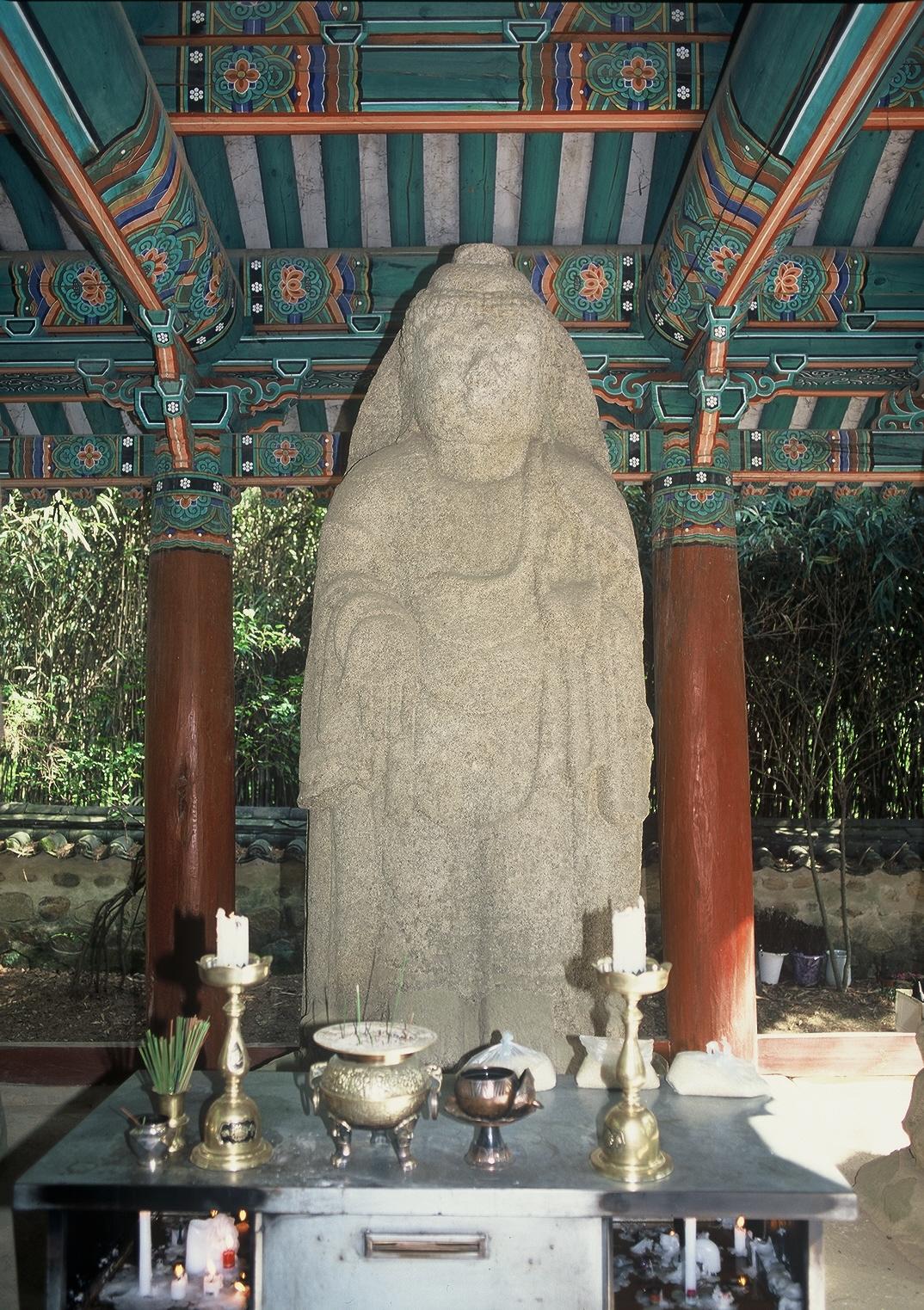 배리석불입상3