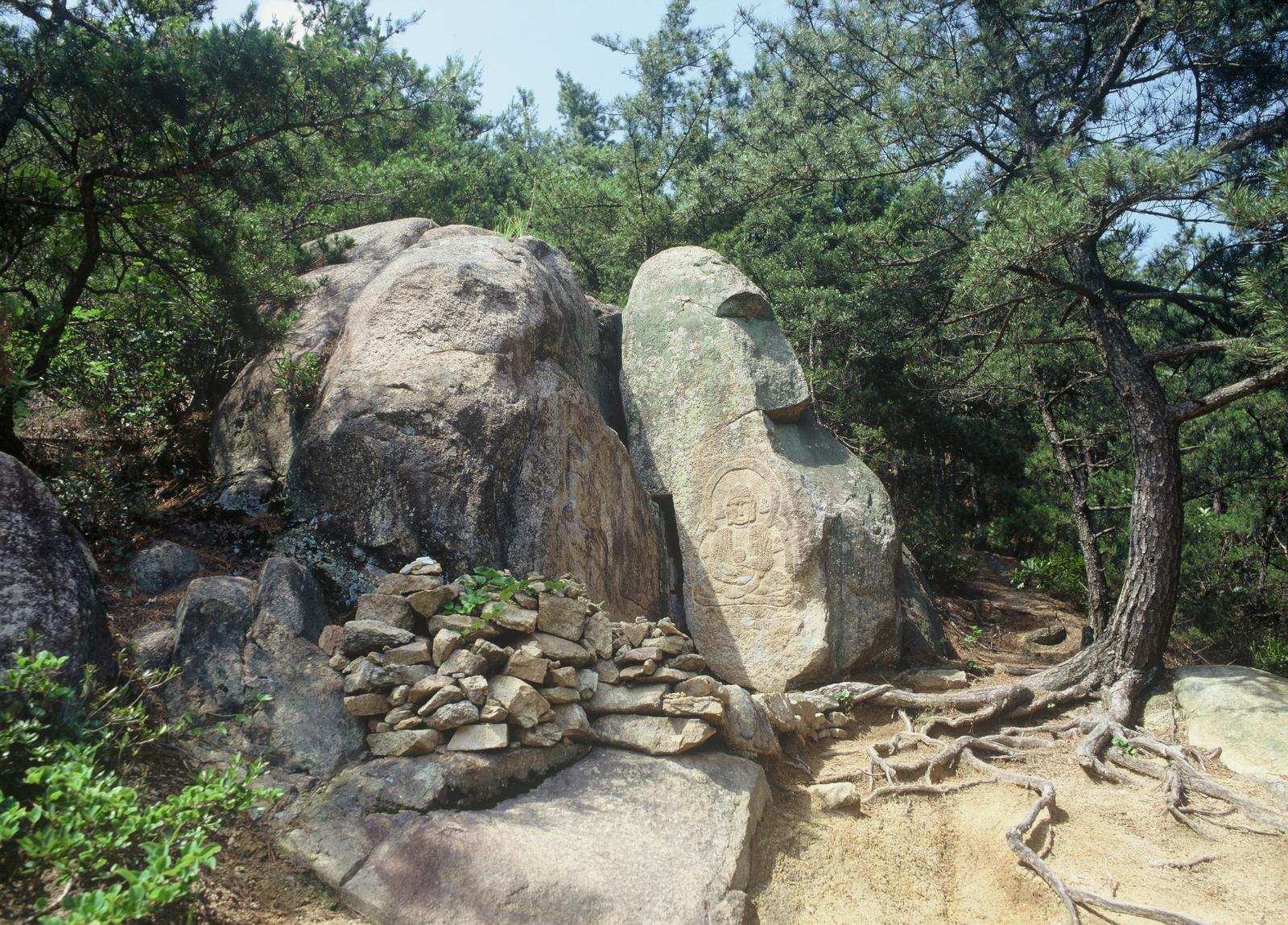 배리윤을곡마애불좌상2
