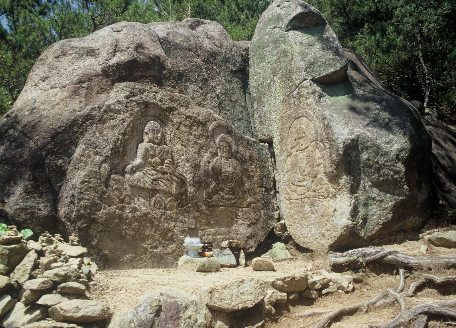 배리윤을곡마애불좌상8