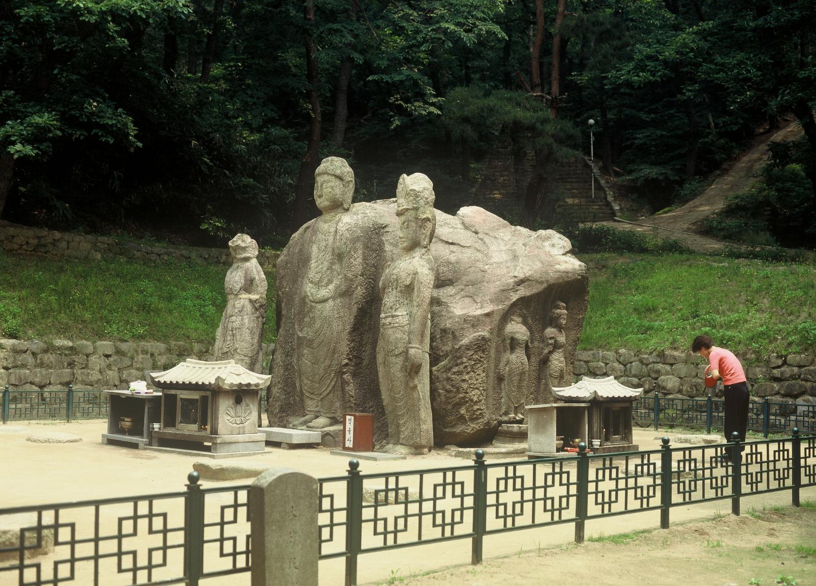 굴불사지사면석불상