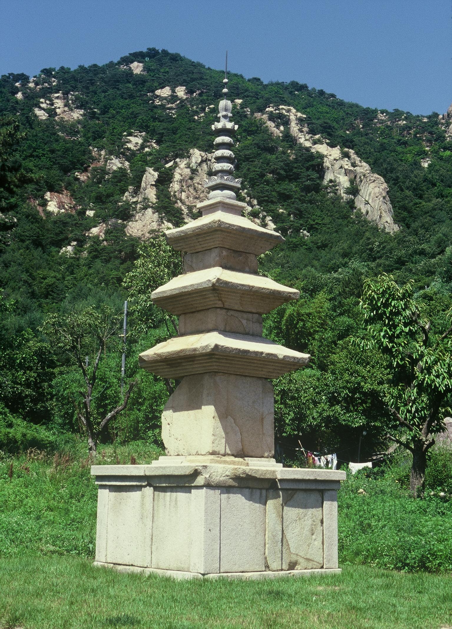 천룡사지삼층석탑2